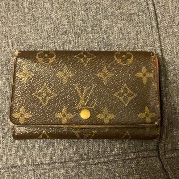 Louis Vuitton Handbags - Louis Vuitton Leather Wallet With COA
